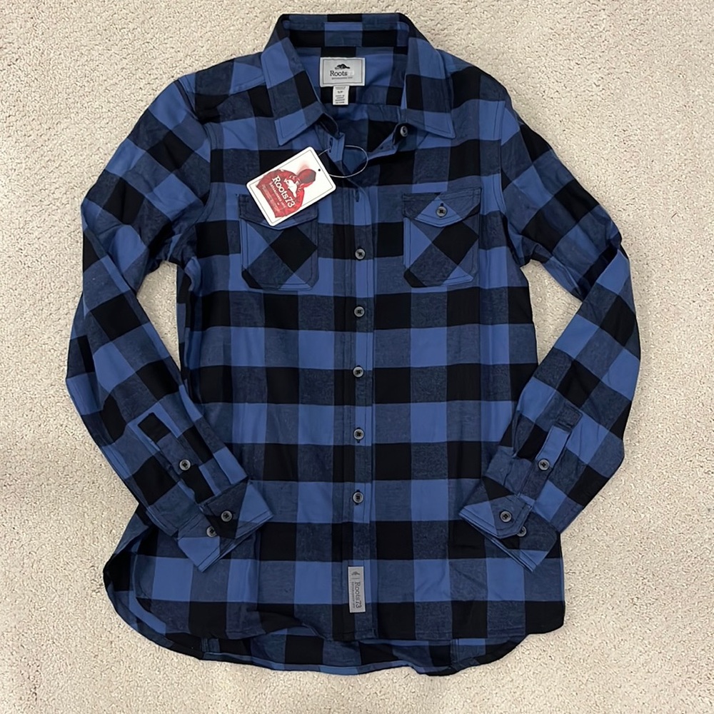NWT Roots Flannel - Size Small